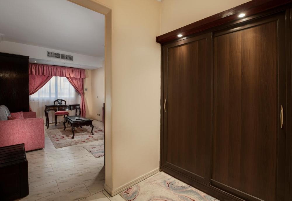 Holidays Express Hotel Image 13