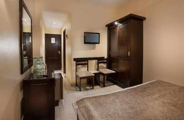 Holidays Express Hotel image 21