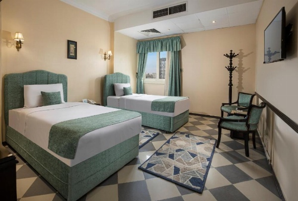 Holidays Express Hotel image 34